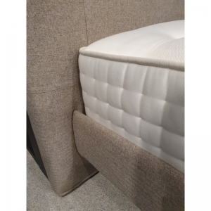 Hoofdbord+bedkader+inlegboxen beige